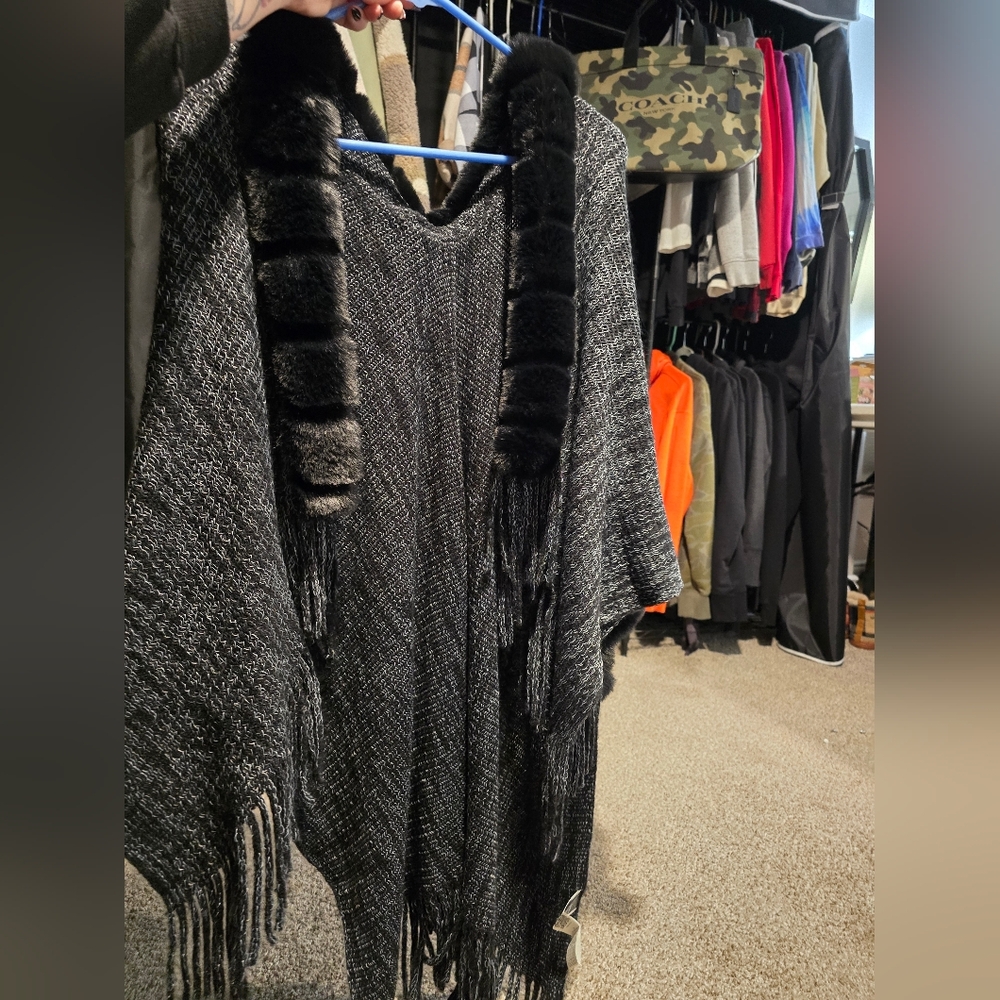 Elegant Black and Gray Women's Shawl